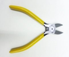 קאטר קפיצי צהוב